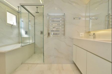 Apartamento à venda com 160m², 4 quartos e 2 vagas