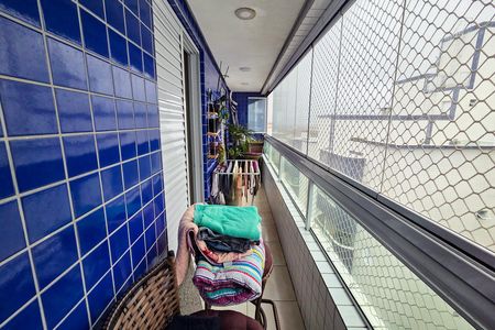 Apartamento para alugar com 94m², 2 quartos e 1 vaga Apartamento para alugar com 94m², 2 quartos e 1 vagaVaranda