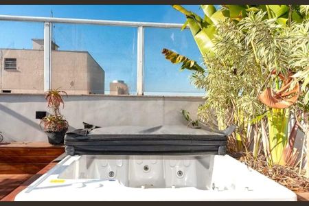 Apartamento à venda com 135m², 3 quartos e 2 vagas