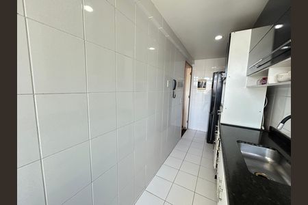 Apartamento à venda com 74m², 2 quartos e 1 vagaCozinha