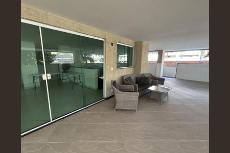 Apartamento à venda com 74m², 2 quartos e 1 vagaÁrea comum