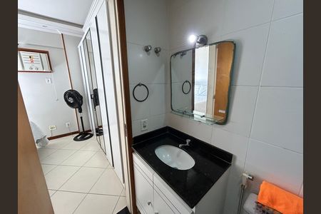 Apartamento à venda com 74m², 2 quartos e 1 vagaBanheiro da Suíte 