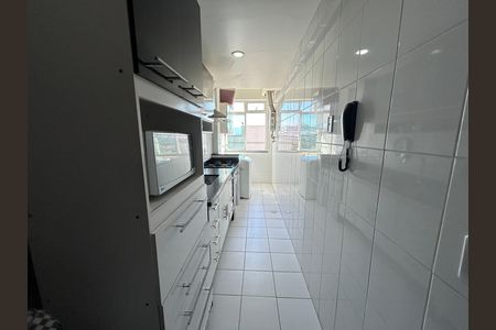 Apartamento à venda com 74m², 2 quartos e 1 vagaCozinha