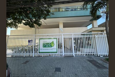 Apartamento à venda com 74m², 2 quartos e 1 vagaFachada + placa
