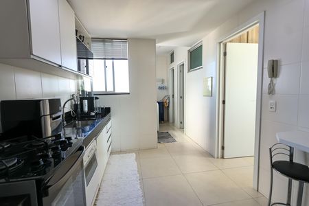 Cozinha de apartamento à venda com 3 quartos, 95m² em Caiçara-adelaide, Belo Horizonte