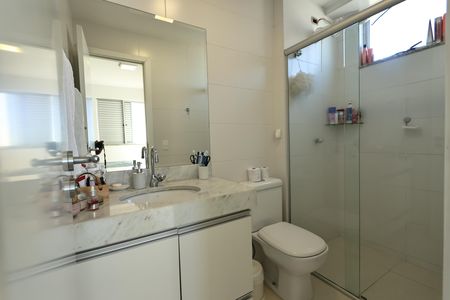 Apartamento à venda com 95m², 3 quartos e 2 vagasBanheiro da Suíte