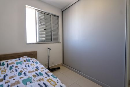 Apartamento à venda com 95m², 3 quartos e 2 vagasQuarto 2
