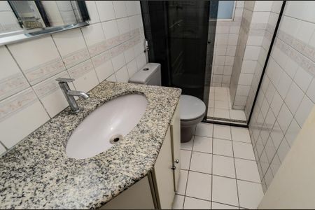 Apartamento à venda com 97m², 3 quartos e 1 vaga Apartamento à venda com 97m², 3 quartos e 1 vagaBanheiro social