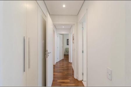 Apartamento à venda com 131m², 2 quartos e 1 vaga Apartamento à venda com 131m², 2 quartos e 1 vagaCorredor