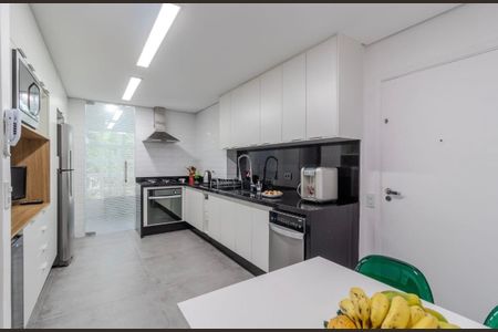 Apartamento à venda com 131m², 2 quartos e 1 vaga Apartamento à venda com 131m², 2 quartos e 1 vagaCozinha