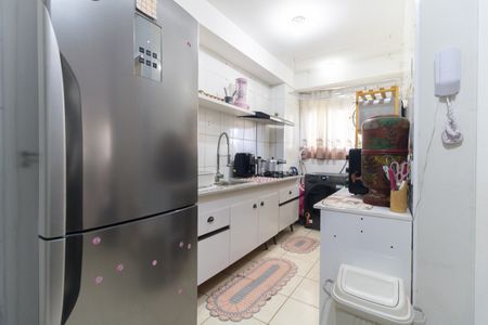 Cozinha  de apartamento à venda com 2 quartos, 50m² em Parque Fongaro, São Paulo