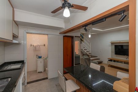 Casa de condomínio para alugar com 67m², 2 quartos e 2 vagas Casa de condomínio para alugar com 67m², 2 quartos e 2 vagasCozinha