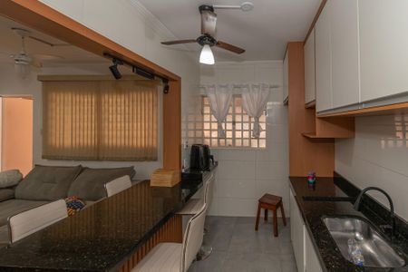 Casa de condomínio para alugar com 67m², 2 quartos e 2 vagas Casa de condomínio para alugar com 67m², 2 quartos e 2 vagasCozinha