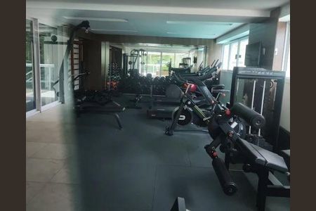 Apartamento à venda com 2 quartos, 69m² em Empresarial 18 do Forte, Barueri