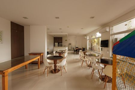 Apartamento para alugar com 63m², 2 quartos e 2 vagas Apartamento para alugar com 63m², 2 quartos e 2 vagasSalão de Festas