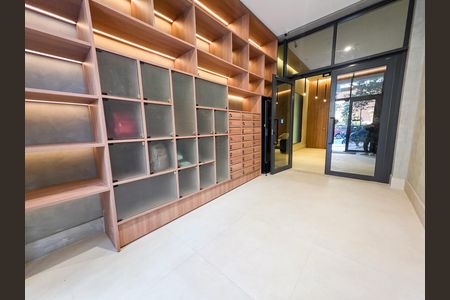 Studio à venda com 25m², 1 quarto e sem vaga Studio à venda com 25m², 1 quarto e sem vagaLocker