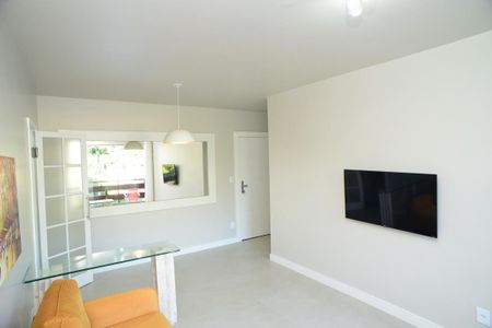 Apartamento à venda com 65m², 2 quartos e 1 vaga Apartamento à venda com 65m², 2 quartos e 1 vagaSala