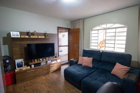 Casa à venda com 5 quartos, 300m² em Conjunto M, Brasília