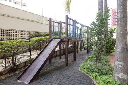 Apartamento à venda com 71m², 2 quartos e 1 vaga