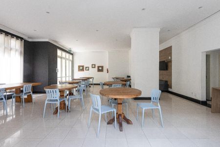 Apartamento à venda com 71m², 2 quartos e 1 vaga