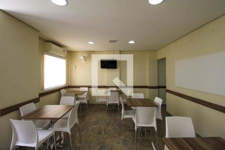 Apartamento à venda com 49m², 2 quartos e 1 vaga Apartamento à venda com 49m², 2 quartos e 1 vagaÁrea comum - Salão de festas