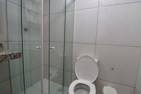 Banheiro Social de apartamento para alugar com 2 quartos, 72m² em Piatã, Salvador