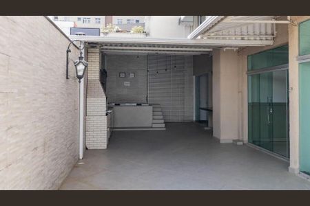 Apartamento para alugar com 160m², 4 quartos e 1 vaga