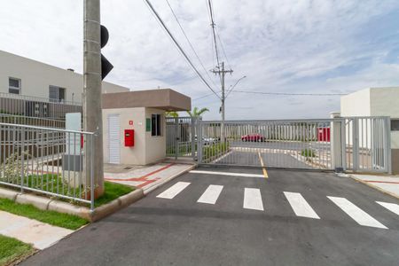 Apartamento à venda com 43m², 2 quartos e 1 vaga Apartamento à venda com 43m², 2 quartos e 1 vagaEntrada