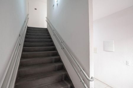 Apartamento à venda com 43m², 2 quartos e 1 vaga Apartamento à venda com 43m², 2 quartos e 1 vagaEntrada