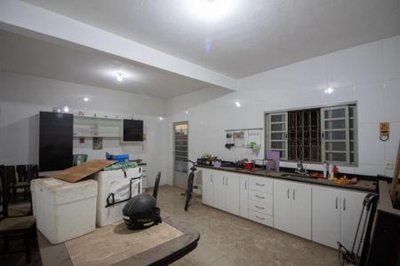 Casa para alugar com 100m², 3 quartos e 1 vaga Casa para alugar com 100m², 3 quartos e 1 vagaCozinha