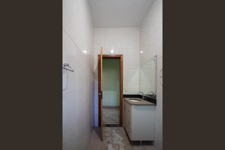 Casa para alugar com 100m², 3 quartos e 1 vaga Casa para alugar com 100m², 3 quartos e 1 vagaBanheiro Social
