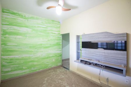 Casa para alugar com 100m², 3 quartos e 1 vaga Casa para alugar com 100m², 3 quartos e 1 vagaSala
