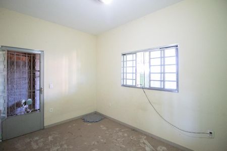 Casa para alugar com 100m², 3 quartos e 1 vaga Casa para alugar com 100m², 3 quartos e 1 vagaSala