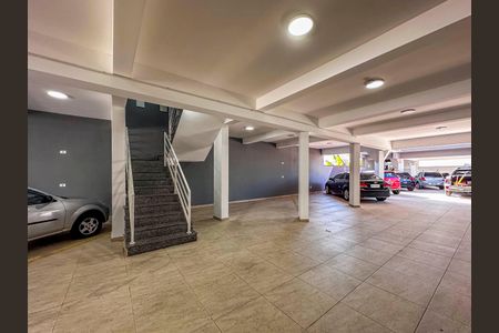 Garagem de apartamento à venda com 2 quartos, 98m² em Vila Alzira, Santo André