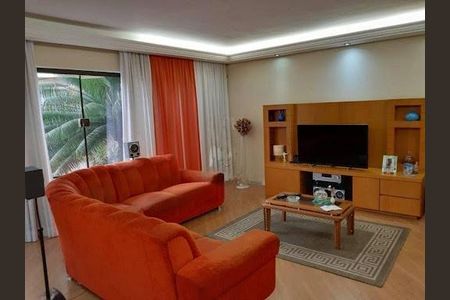 Casa à venda com 3 quartos, 400m² em Vila Santo Estefano, São Paulo