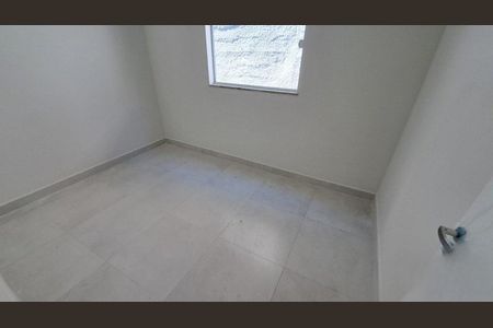 Casa à venda com 2 quartos, 550m² em Planalto, Belo Horizonte