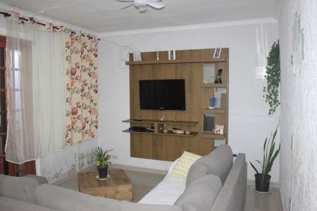 Casa para alugar com 3 quartos, 125m² em Parque Industrial Cumbica, Guarulhos