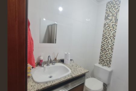 Banheiro Social de casa para alugar com 3 quartos, 125m² em Parque Industrial Cumbica, Guarulhos
