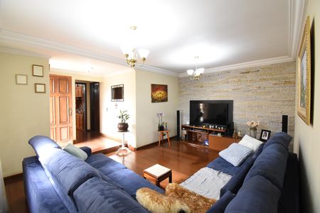 Casa para alugar com 3 quartos, 440m² em Pilarzinho, Curitiba