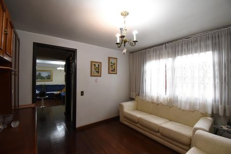 Casa à venda com 440m², 3 quartos e 3 vagasSala 2