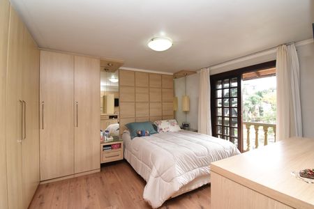 Suíte de casa para alugar com 3 quartos, 440m² em Pilarzinho, Curitiba