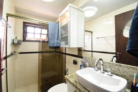 Casa à venda com 440m², 3 quartos e 3 vagasBanheiro 2