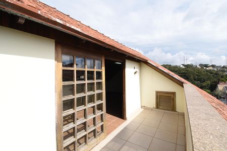 Casa à venda com 440m², 3 quartos e 3 vagasÁtico