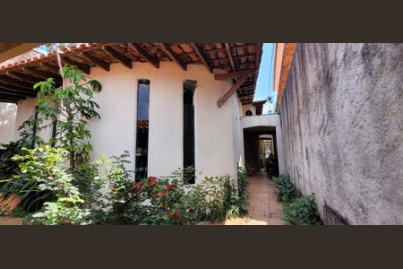 Casa à venda com 4 quartos, 290m² em Vila Piaui, São Paulo