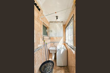 Apartamento para alugar com 55m², 2 quartos e 1 vaga Apartamento para alugar com 55m², 2 quartos e 1 vagaCozinha e Área de Serviço