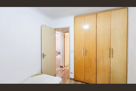 Quarto 2 de apartamento para alugar com 2 quartos, 55m² em Parque Jose Alex Andre, Carapicuíba