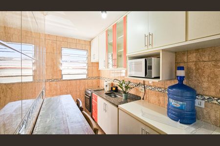 Apartamento para alugar com 55m², 2 quartos e 1 vaga Apartamento para alugar com 55m², 2 quartos e 1 vagaCozinha e Área de Serviço
