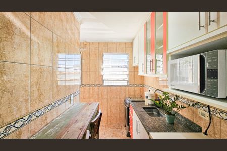 Apartamento para alugar com 55m², 2 quartos e 1 vaga Apartamento para alugar com 55m², 2 quartos e 1 vagaCozinha e Área de Serviço