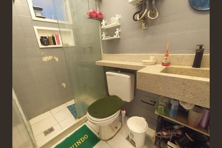 Banheiro de apartamento para alugar com 2 quartos, 60m² em Itanhangá, Rio de Janeiro
