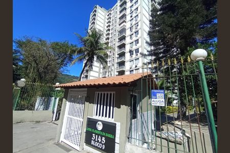 Fachada de apartamento para alugar com 2 quartos, 60m² em Itanhangá, Rio de Janeiro